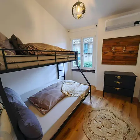 Casa Storica Gardola * Tignale