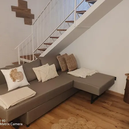 Casa Storica Gardola تينيالي