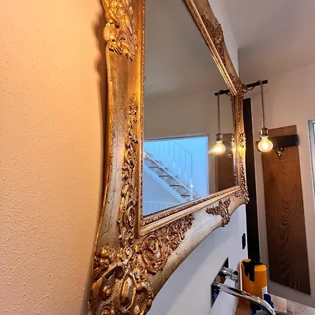 Casa Storica Gardola بيت للعطل *