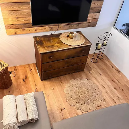 Casa Storica Gardola بيت للعطل *